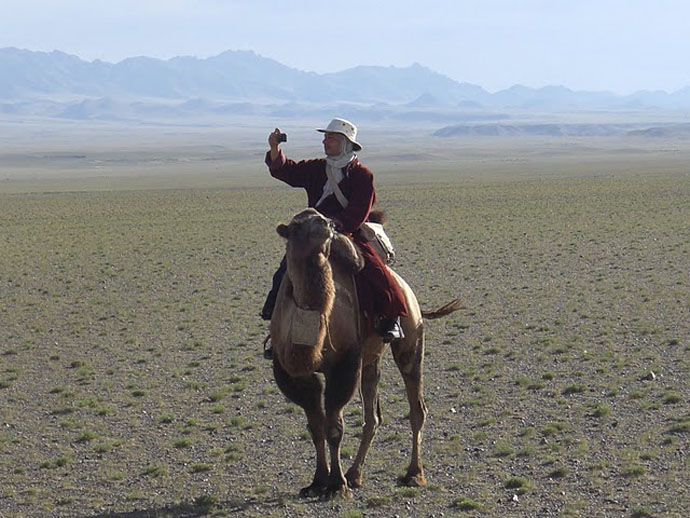 Mongolia camel riding